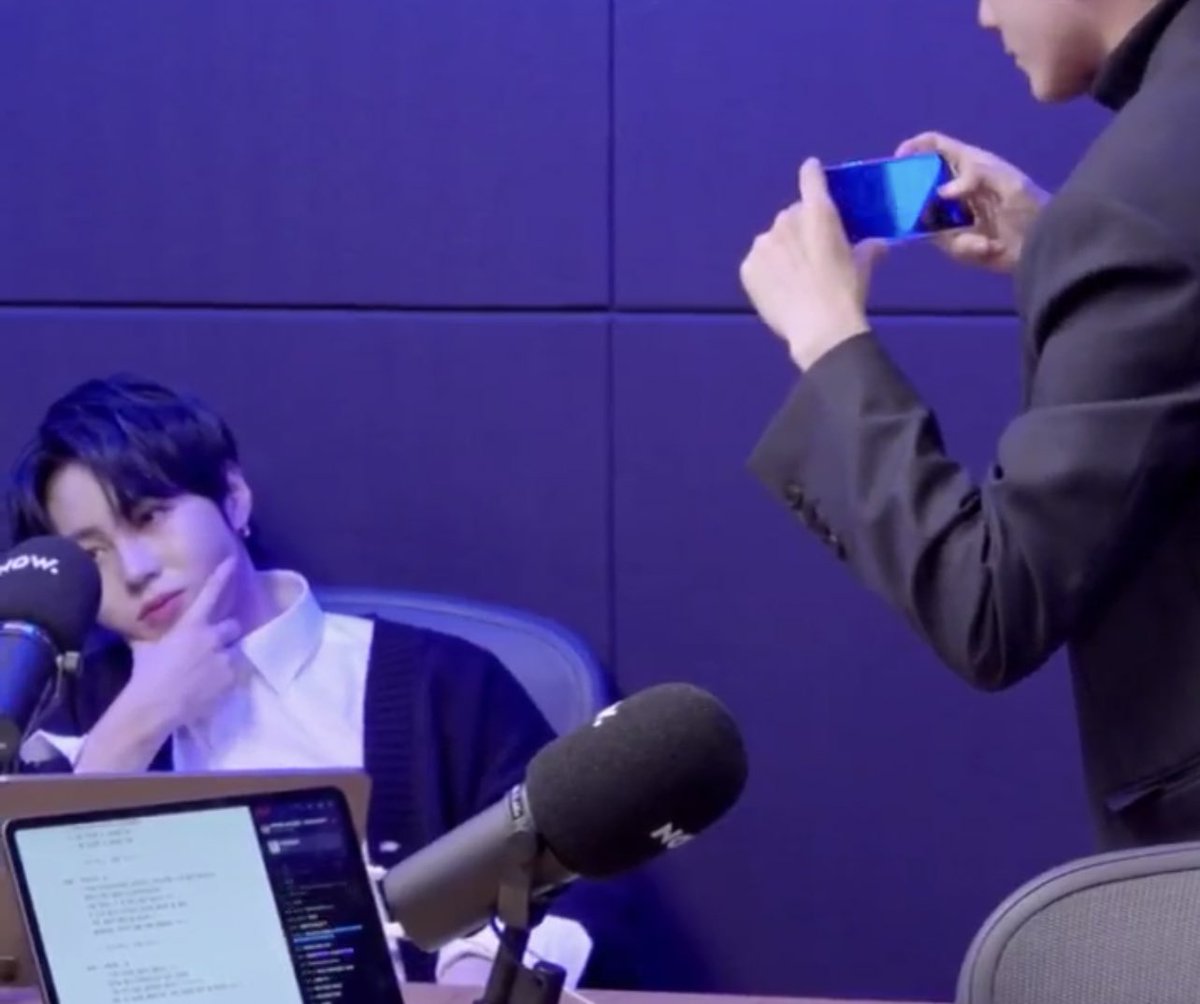 두리 tweet media