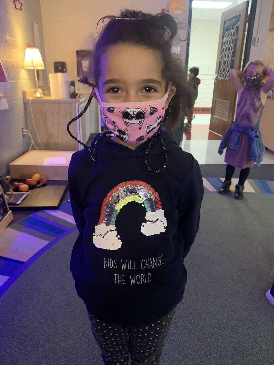 Jen_jackson39's tweet photo. Zaynab’s message inspired our morning meeting. Kids will change the world by... Heroes in B24 are all set to show how they will change the world upon our return next week! Can’t wait to learn alongside them! #kidswillchangetheworld @hopewellECS #hopewellheroes https://t.co/3Xw0Igo397