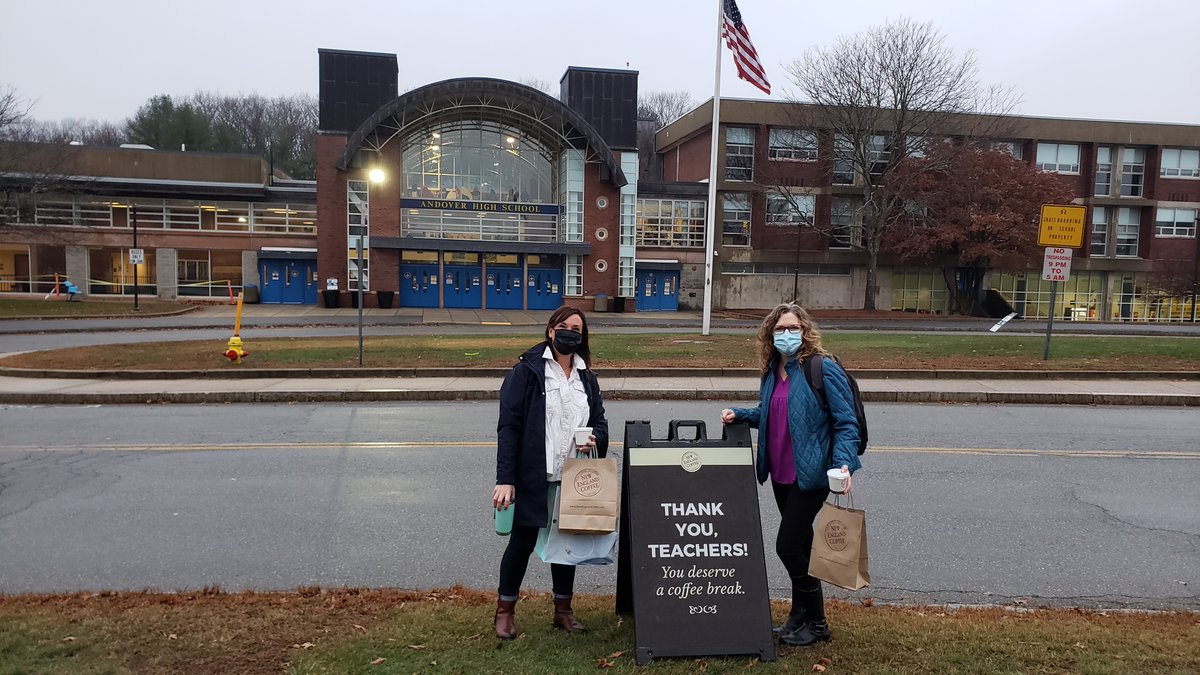 The past two days of our #ThankYouBreak road trip took us to Andover High School and @BraintreeHigh in Massachusetts! After the holiday, we'll continue at the Dover-Sherborn Schools in Dover, MA. Stay tuned! #NewEnglandCoffee #CountOnEveryCup #CountOnEveryTeacher