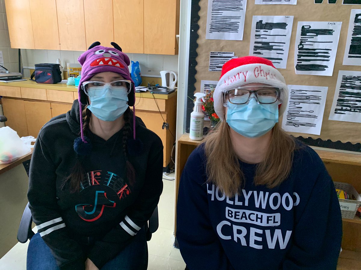 crosarnes's tweet photo. Hats, hats everywhere! 🎩 👒 🧢 Steps Spirit Week continues with lots of our friends getting into the spirit! @McHughEduCentre @CHEO #mchughproud #thisishowweSEL https://t.co/UBXmSlJpIr