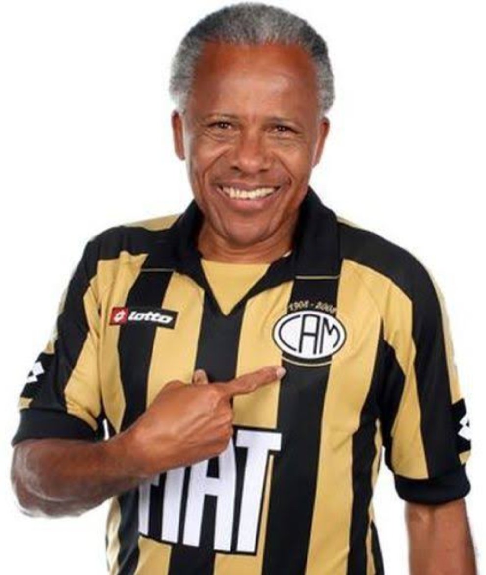 Twitter 上的 Já Joguei No Galo："@Atletico estreará novo uniforme nesta  quarta-feira contra o Botafogo - 2008. Fugindo às tradicionais cores preto  e branco, o #Galo lança a camisa número 3 da edição