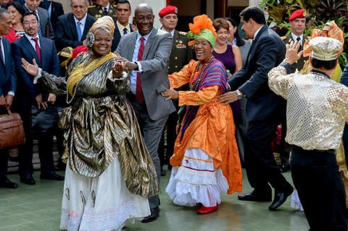 LasSancionesSonUnCrimen - Tirania de Nicolas Maduro - Página 33 Enrjyb_XUAQbm3g?format=jpg&name=small