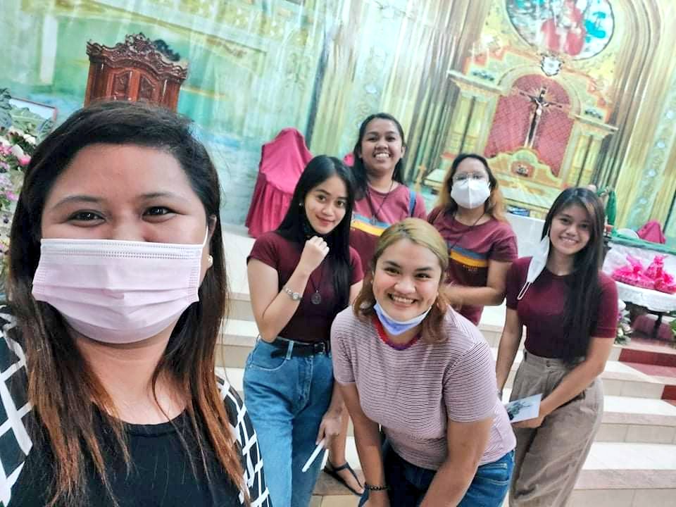 ItsMeanChin26's tweet photo. RED WEDNESDAY.
We pray for the sick, the frontliners, and all the persecuted Christians around the world. Red means LOVE, and JESUS IS LOVE. ❤️ #RedWednesdayPH
#RedWednesday
#OneWithTheCatholicChurch https://t.co/RsdyQQgYS4