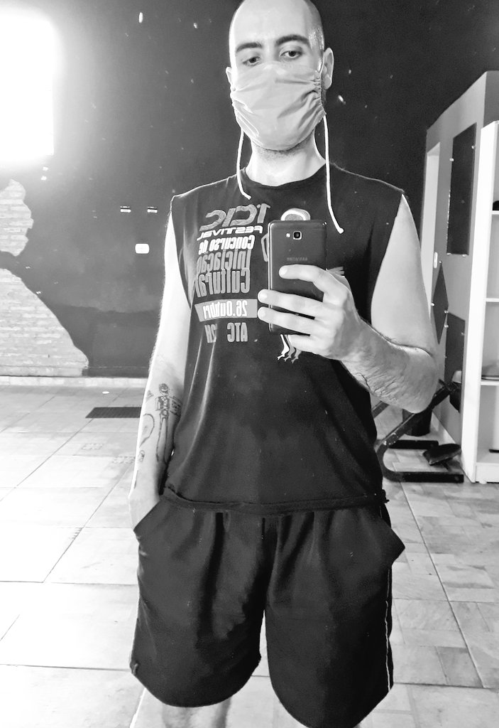 Quando o treino muda pra te quebrar de corpo inteiro, ao invés de só uma parte por dia... https://t.co/wdhFxIQjMM