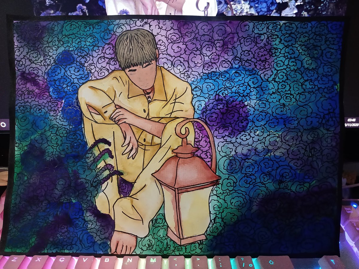 tr0phyhunter's tweet photo. Bloo in Wonderland sobre aquarela
Fiz a arte em mais ou menos 3 horas, não sei fazer florzinhas então fiz esses garranchos mas ufa, mais um trabalho da facul finalizado
@realbadboyloo @hourlybloo @MkitBlooBR @MOONCHILD_BR
.
.
.
#bloo #badboyloo #mkitrain #mkit https://t.co/C4uu1vxpj8