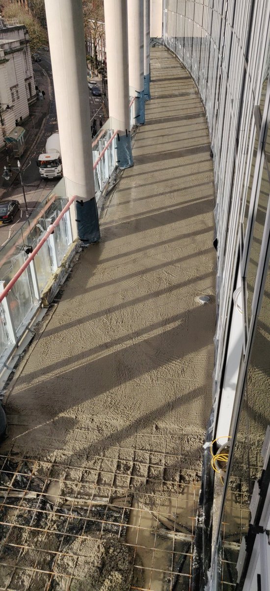 stephenl20151's tweet image. The weather held good for us. #BAMConstructUK Centre for Student Life.