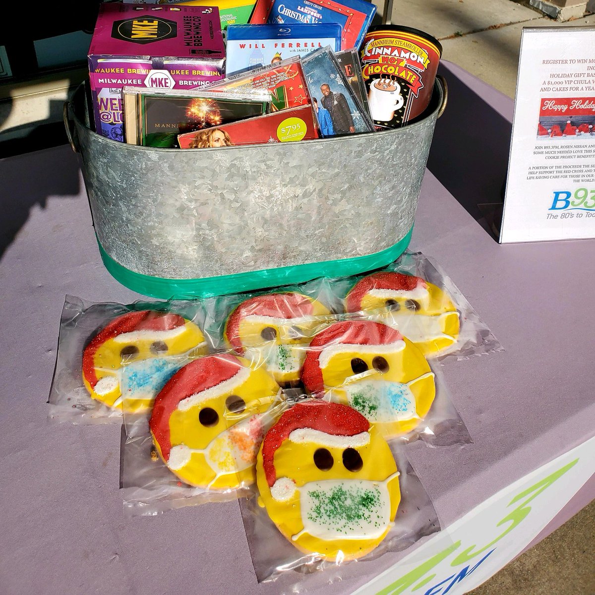 B933MKE's tweet photo. Cookie stop! Saturday 11a @HotHouseTavern, Sunday 11a @LeffsLuckyTown.  Holiday cookies, fresh cut trees, prizes and more that help benefit @RedCrossWIS 

Thanks to @RosenNissanMil &amp; @KiaRosenMilw for their support! https://t.co/g8MdXrYTx1