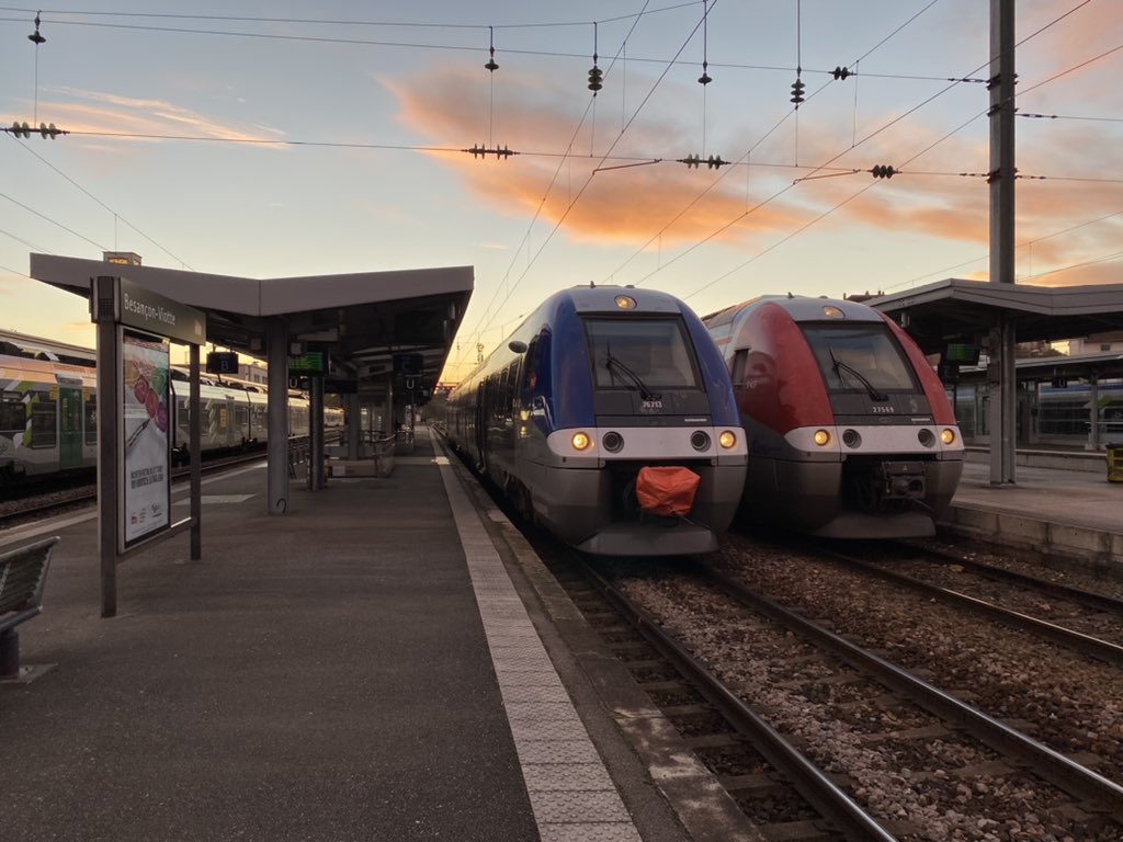 Bonsoir à tous ! Direction #Belfort ce soir avec le #ter894037. Nous partirons à 17H16 et serons semi-direct jusqu’à #Belfort ! 😎 bon voyage avec <a href="/TER_BFC_Trafic/">TRAIN Mobigo par SNCF Voyageurs</a>