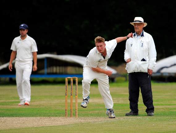 HookArmy99's tweet photo. ** NAME THE YEAR **  Did it Happen

Apparently our very own venerable #Badger once gave a league record 53 #LBW dismissals by an umpire in a single season! Any guesses on which #Star batsman received the dreaded finger the most. https://t.co/Lq6C8dqi5l