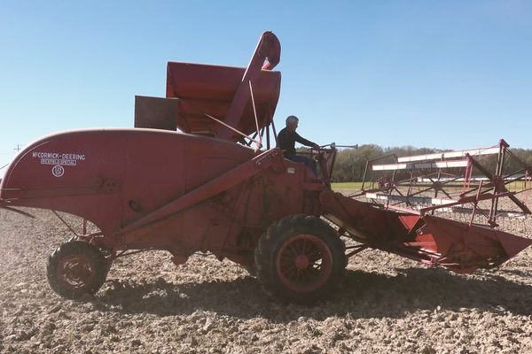 Randy Skarda of Hazen has been saving & restoring old farm equipment for 30 years. To hear Randy & his sons discuss his hobby & give a demonstration of a 1948 McCormick-Deering 125 Ricefield Special combine that took years to get field ready visit https://t.co/qCNAL9wgMh. https://t.co/9ni1drkagy