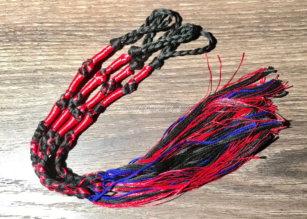 FavoredbyKClark's tweet photo. These color pops are one of many styles we offer✨✨ 
Hit me up for your sets today☺️ 
#hebrew #tassels #tzitzits #brewtique #etsy #handmade #custom https://t.co/VED1hrbQfi