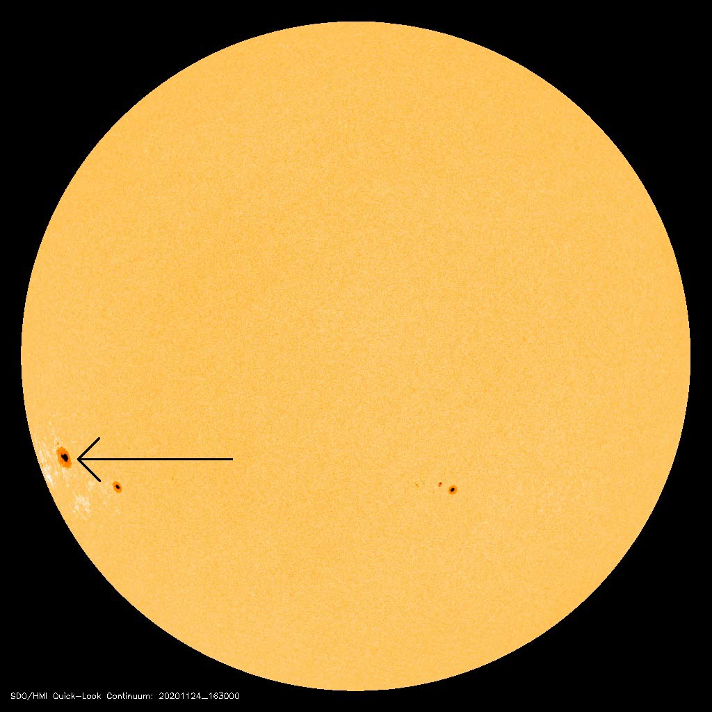 4/ ... a few days later it rotated into view. This pic shows the Sun with the spot indicated. The Sun spins left to right in this, so the *spot* just appeared on Monday.