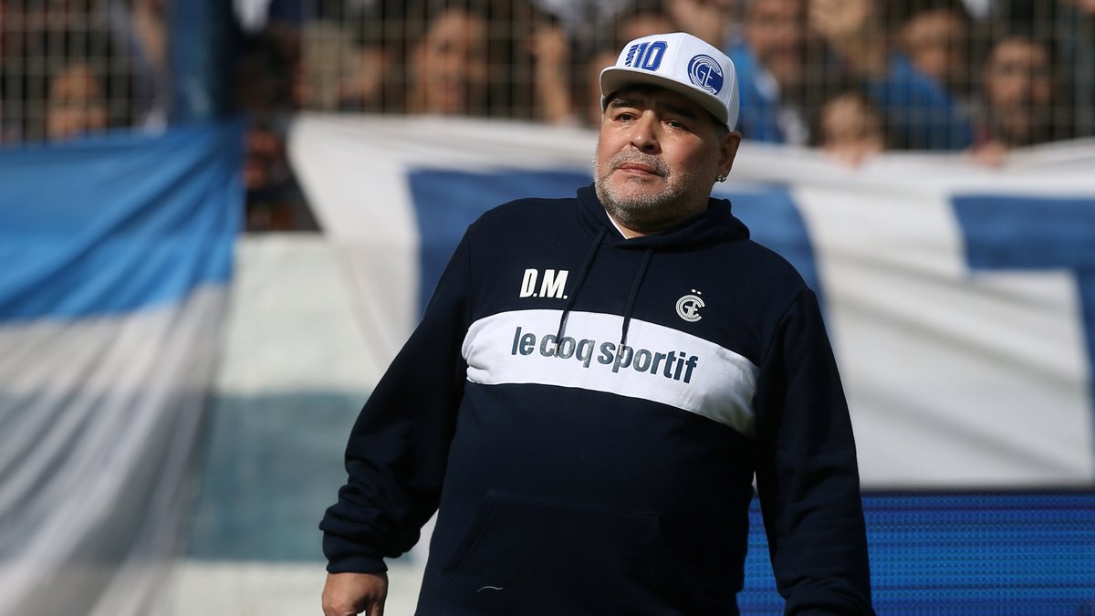 beINSPORTSUSA's tweet photo. 🚨 BREAKING:  Diego Armando Maradona has passed away 🚨

According to multiple reports https://t.co/m901UefyHv