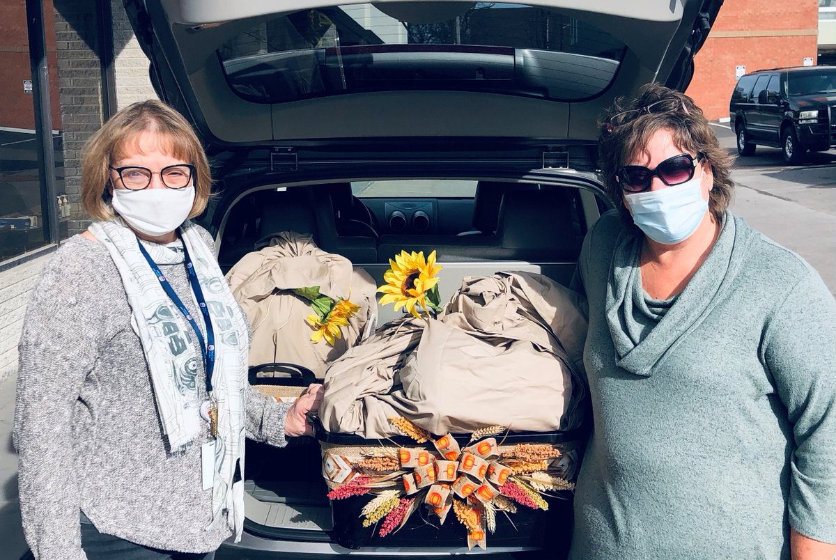 TVA_Josh's tweet photo. The @TVAnews Gallatin Fossil Plant team recently partnered up with Operation Stand Down to help fill a couple needs in their area. They collected supplies for Thanksgiving meals as well as some needed cleaning supplies and footballs to burn off those turkey day calories! https://t.co/um4DmnjfJT