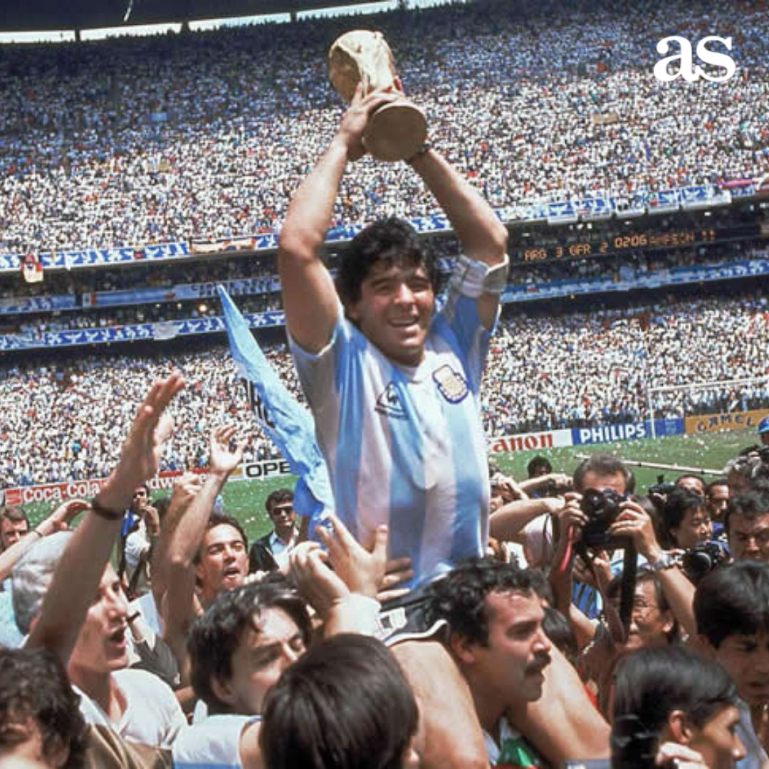 diarioas's tweet photo. 🇦🇷 MARADONA ES ETERNO 🇦🇷 https://t.co/rfCJbjdDIi