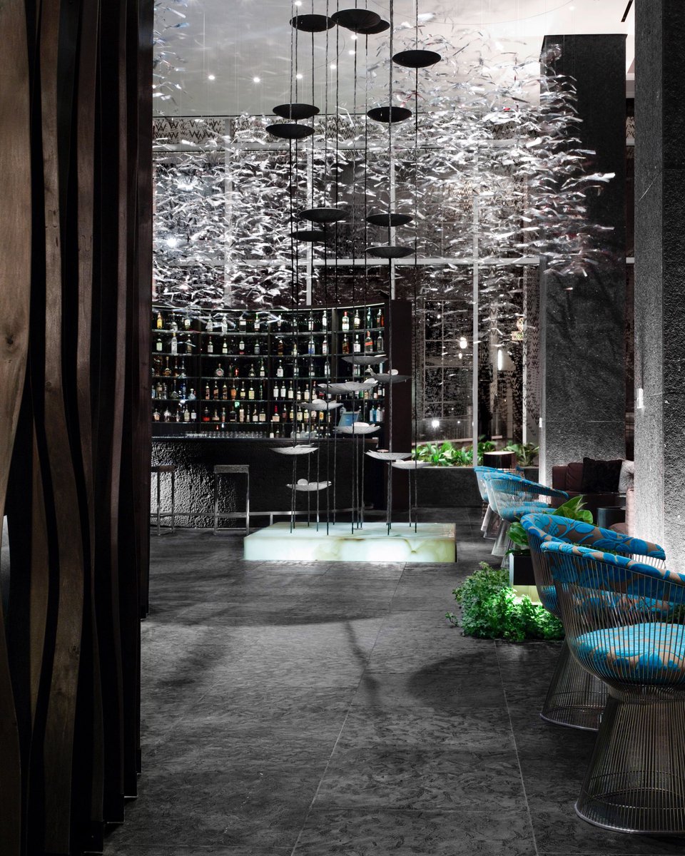 UniqueFixtures's tweet photo. What makes our @watldowntown project so special is the element of dimension that is added due to diversity of materials, textures and finishes. We especially love the gorgeous metal installations throughout the lobby of this hotel ✨

Visit https://t.co/oFJihd21Xc for more info! https://t.co/A6SmW8WQ9M