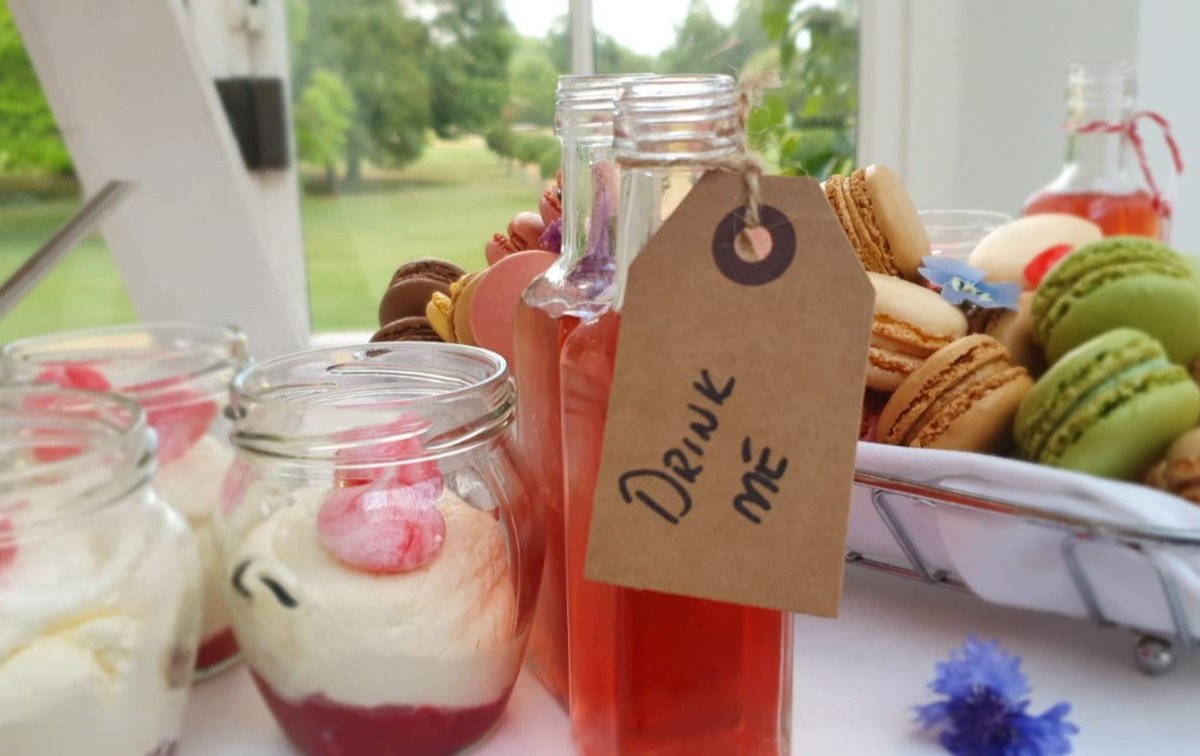 ThePerfectWedCo's tweet photo. Looking back on past weddings @EH_WrestPark and our dessert station with all it's sweet treats
https://t.co/yM5c5LfYJD
#weddingwednesday #weddings2021 #weddingcatering #homecountiesweddings #londonweddings https://t.co/4JX0aHPtbU
