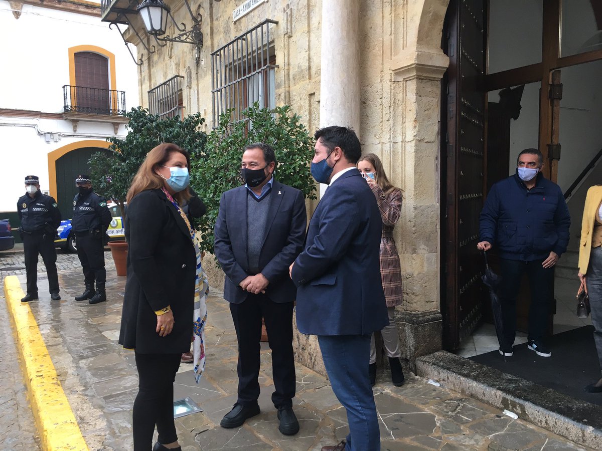 RicardoS2019's tweet photo. Convenio para la construcción y puesta en funcionamiento de infraestructuras hidráulicas de depuración de 6M€. Gracias @CarmenCrespoPP por apostar por la provincia de #Sevilla y permitir que #Lora sea más sostenible medioambientalmente.
@antonioenamorao #PlanAndalucíaEnMarcha https://t.co/yF91sIYU5T