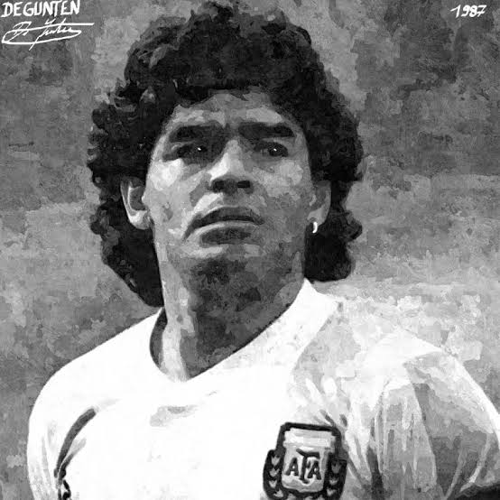 HossainSabia's tweet photo. The Legend is gone...
RIP Maradona...

#Maradona https://t.co/phzkhKvTLv