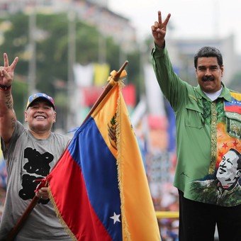 ElComandantesup's tweet photo. QEPD Diego Maradona. 
Saliste de la Pobreza y apoyaste a los generadores de pobres de toda latinoamerica! https://t.co/6IhlwA6jQx