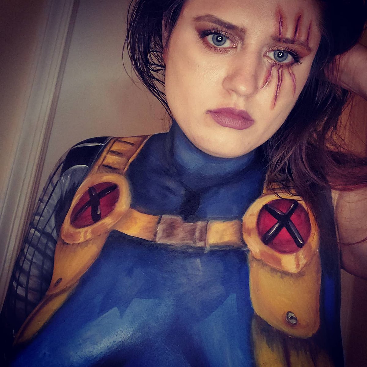 MamawhiskeyT's tweet photo. Since paint ran long and I started late I didn't post pictures last night. Hope everyone has a lovely Thanksgiving. I'm most thankful for yall and the body paint community. #marvelcomics #MarvelStudios #bodypainting #twitchstreamer #twitchaffiliate #makeup #mellowcosmetics https://t.co/rHZFAO9uE3