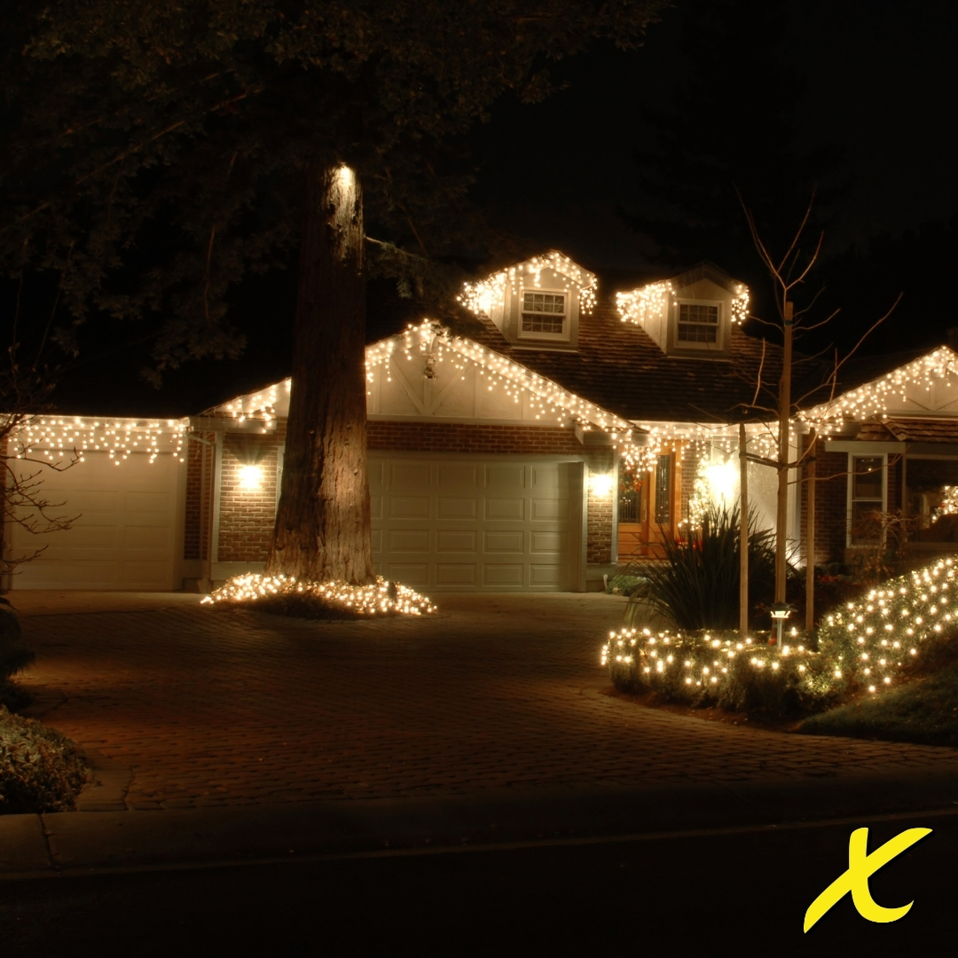 The sleigh bells are ringing and Santa will be coming to town in one month! As homeowners begin to light the way to their house with Christmas lights, this is how to protect your home and yourself! bit.ly/370VI3R  

#Omaha #Homeowners #OmahaNebraska