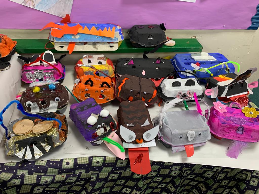 GreenCoton's tweet photo. Superb moving monster creations made in Year 3/4 this afternoon. https://t.co/c3naI1YtOI