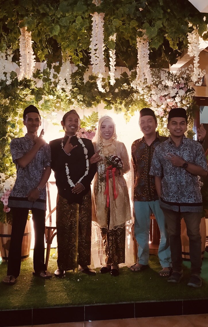 osthadz's tweet photo. Yoop, berkuranglah satu lg..😁 https://t.co/VBGRoRmFki