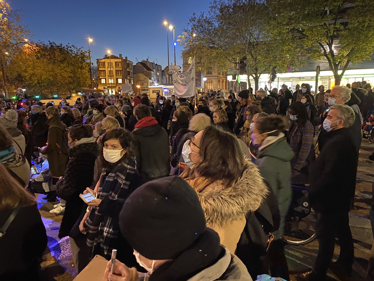Ce #25novembre, beaucoup d’émotion au rassemblement à #Montreuil contre les #violencesfaitesauxfemmes au moment de la lecture des noms de toutes les femmes tuées cette année sous les coups de leurs conjoint ou ex-conjoint... #StopViolencesFaitesAuxFemmes