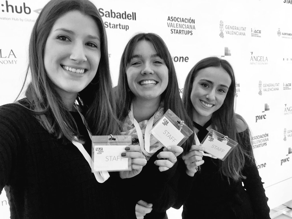 sarasanjuan410's tweet photo. Repetimos otro año más en #ValenciaDigitalSummit; dos ediciones muy diferentes pero manteniendo la misma ilusión 🤩

🚀 Gracias a mis compañeros de @Startup_VLC y a todo el equipo de @Alkilaudio y @CASFID_ES por hacer de esta edición virtual todo un éxito https://t.co/cRBnl5XeKt
