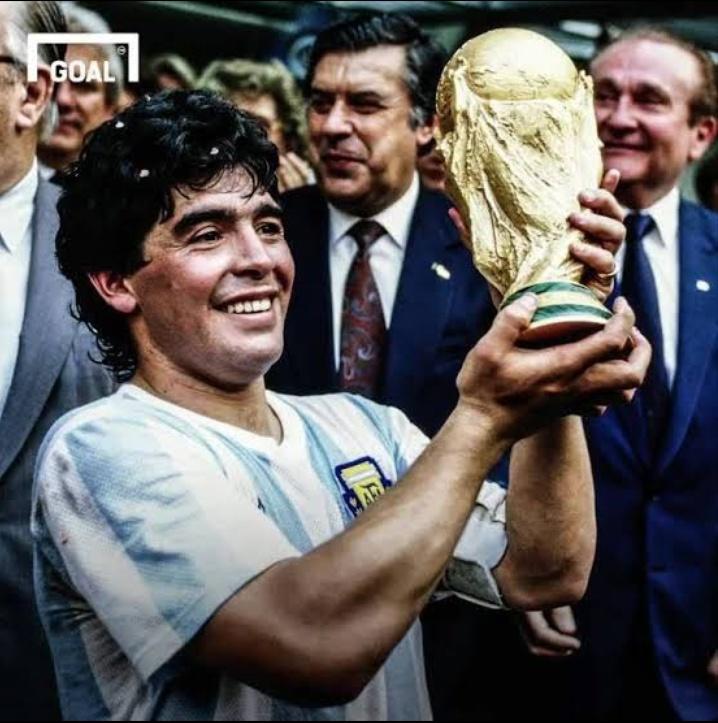 Aman_mojo's tweet photo. Peace champ 💞 #maradona https://t.co/Bv8pIUpEkt