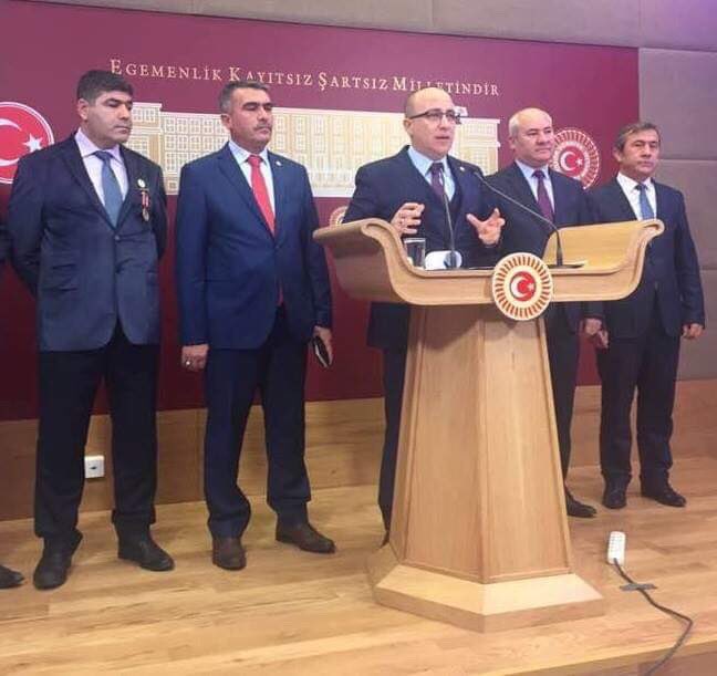 ilkerisila🇹🇷 (@ilkerisila) on Twitter photo Otuz yıldır yok sayılan #UZMANJANDARMALAR bu dünyada bizde varız diyorlar <a href="/suleymansoylu/">Süleyman Soylu</a> <a href="/celalettingvnc/">Celalettin Güvenç</a> <a href="/UlviYonter/">Dr.İzzet Ulvi YÖNTER</a> <a href="/jandarma/">T.C. Jandarma Gn. K</a> <a href="/SermetAtay/">Sermet Atay</a> <a href="/ifarukaksu/">İsmail Faruk Aksu</a> <a href="/_cevdetyilmaz/">Cevdet Yılmaz</a> <a href="/alev_dedegil/">Alev Dedegil</a> <a href="/MustafaYel59/">Mustafa Yel🇹🇷</a> <a href="/yasartuzun06/">Yaşar Tüzün</a> <a href="/ChpNihatYesil/">Nihat Yeşil</a> <a href="/eczumityilmaz/">Ümit YILMAZ</a> <a href="/behiccelik/">Behiç Çelik</a> <a href="/CulhaMetanet/">M. Metanet ÇULHAOĞLU</a> <a href="/celebimehmeta/">Mehmet Ali Çelebi</a> Otuz yıldır yok sayılan #UZMANJANDARMALAR bu dünyada bizde varız diyorlar <a href="/suleymansoylu/">Süleyman Soylu</a> <a href="/celalettingvnc/">Celalettin Güvenç</a> <a href="/UlviYonter/">Dr.İzzet Ulvi YÖNTER</a> <a href="/jandarma/">T.C. Jandarma Gn. K</a> <a href="/SermetAtay/">Sermet Atay</a> <a href="/ifarukaksu/">İsmail Faruk Aksu</a> <a href="/_cevdetyilmaz/">Cevdet Yılmaz</a> <a href="/alev_dedegil/">Alev Dedegil</a> <a href="/MustafaYel59/">Mustafa Yel🇹🇷</a> <a href="/yasartuzun06/">Yaşar Tüzün</a> <a href="/ChpNihatYesil/">Nihat Yeşil</a> <a href="/eczumityilmaz/">Ümit YILMAZ</a> <a href="/behiccelik/">Behiç Çelik</a> <a href="/CulhaMetanet/">M. Metanet ÇULHAOĞLU</a> <a href="/celebimehmeta/">Mehmet Ali Çelebi</a>