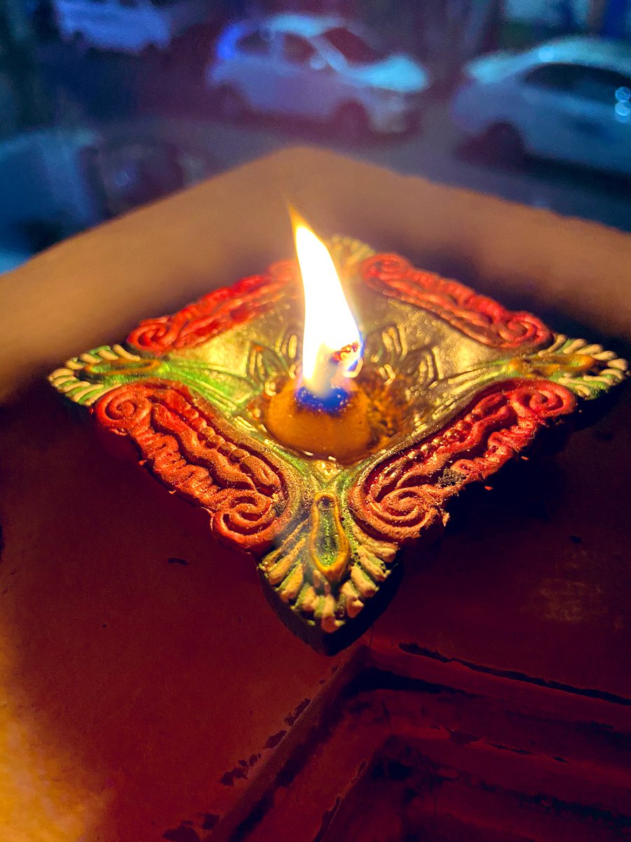 minalba_gohil's tweet photo. 🙏🏻😊 #DevDiwali #StayBlessed #staypositive #StaySafe #hapiness #behelpfull #behumble https://t.co/p23ptbitEx