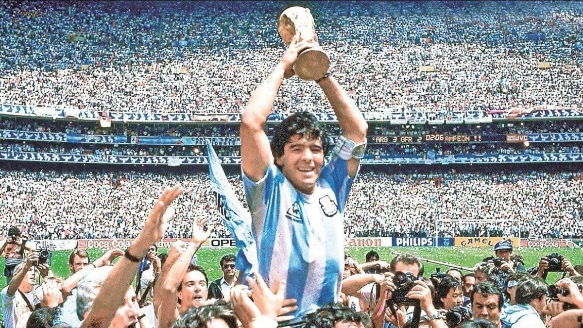 Reportan la muerte de Diego Armando Maradona por un paro cardio respiratorio