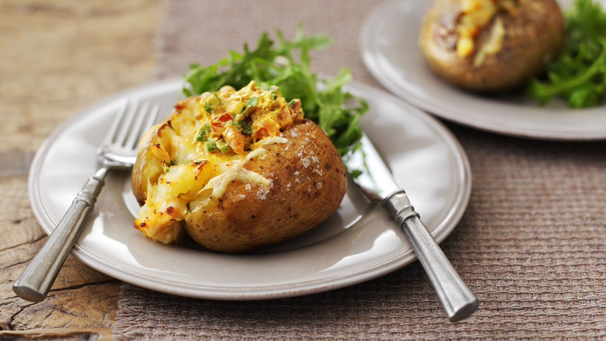 #Baked/ #Jacked #Potato is a very simple #dish, which is a baked #potato until the skin becomes #crisp and the #soft #interior. #health #healthylifestyle #RecipeOfTheDay