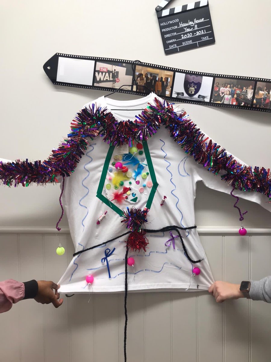 NewHallHawley's tweet photo. Busy Wednesday evening for year 7 and 8s, getting ready for Christmas with cards, baubles and ugly Christmas jumpers! 🎄 ✨ #iloveboarding #wearenewhall #30daystochristmas https://t.co/XSpmcm1yJK