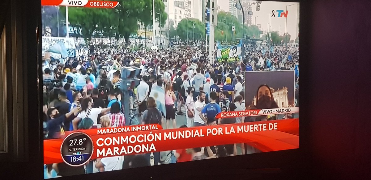 perlanegra25's tweet image. #Alverso No es q hay q tener distanciamiento Social, q todavía hay riesgo de contagiarnos! A no eso es solo cuando salen a marchar contra tu gobierno y solo están para unos cuantos #GobiernoMiserable solo mira la paja en el ojo ajeno! Y no puede haber un velatorio sin #protoco