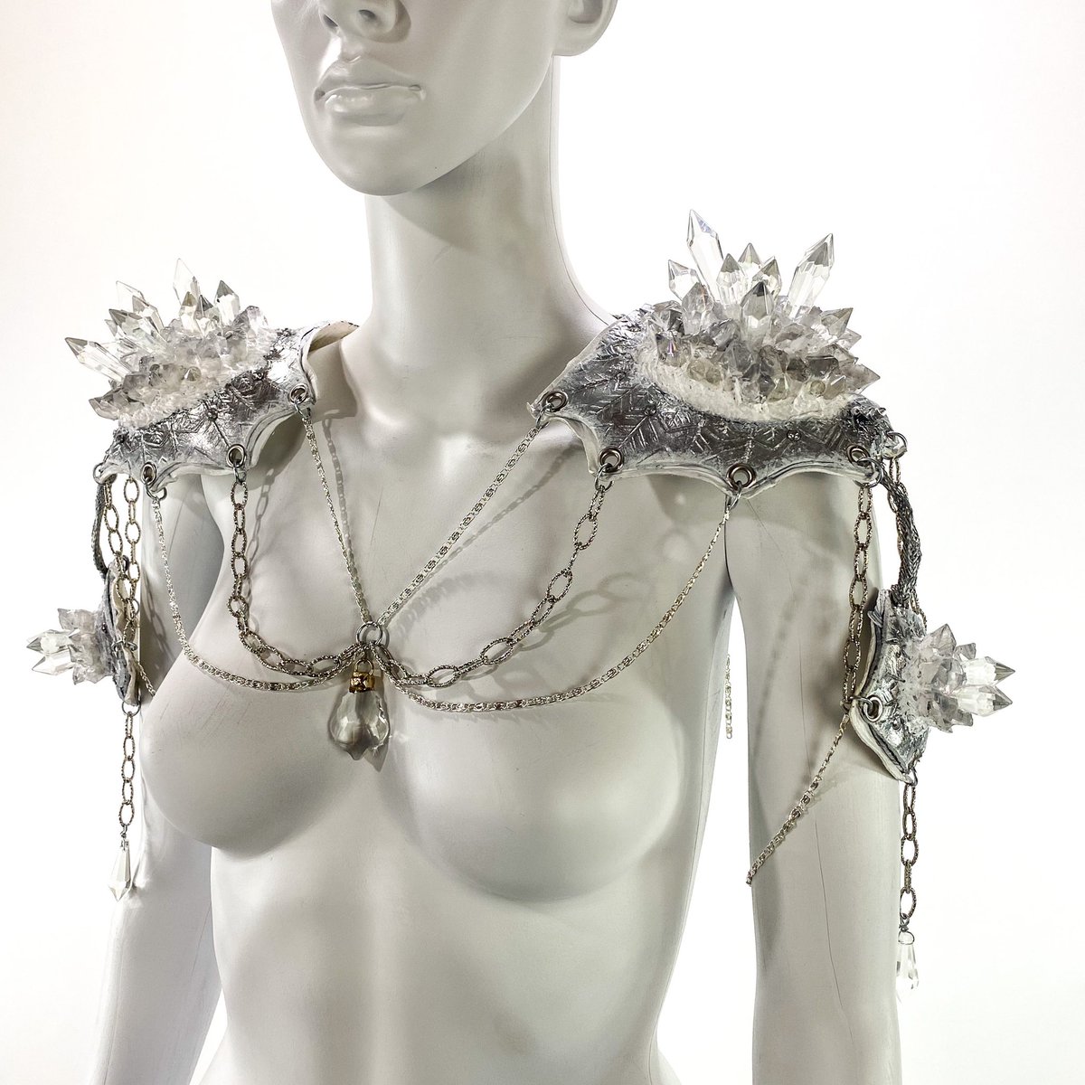 Absolutely loved bringing <a href="/realladyfrost/">Lady Frost</a> idea and concept to life with this newest shoulder armor and have been excited to share it with you all. 
It has glass crystals that can be lit by programmable LED lights. Can’t wait to see the full look come together. See her on <a href="/aewontnt/">AEWonTV</a>