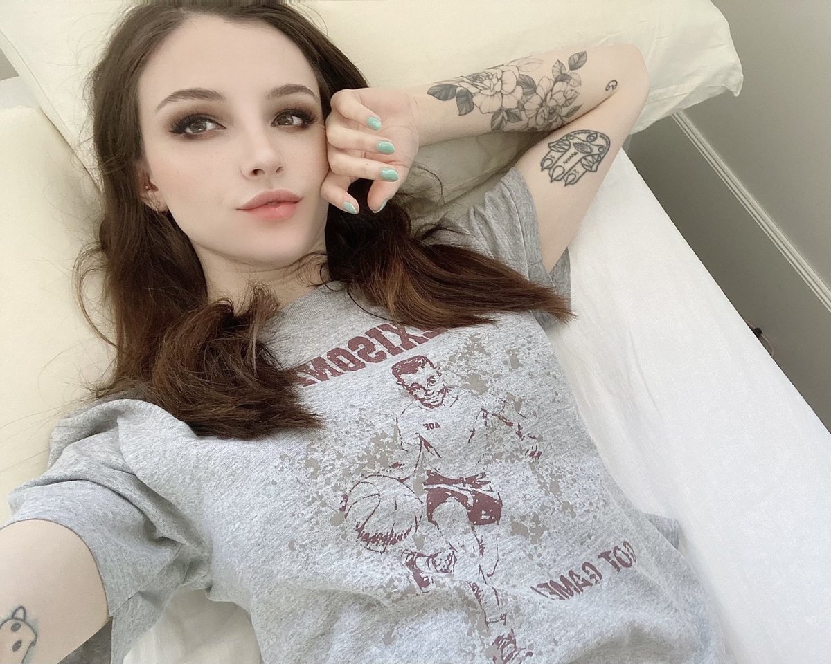 Dainty Wilder on Twitter: &ldquo;Come hang with me on mfc in 1 hour