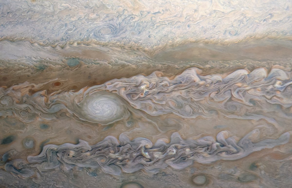 Behold! New images of Jupiter from the Juno spacecraft. A planet with an atmosphere filled with hundreds of little storms that come and go, like here on earth. Credit: NASA/@kevinmgill #space