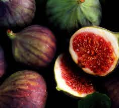 FoodDood4's tweet photo. The oldest known vegetable is the humble pea. Some believe figs is to be the oldest known fruit and others the banana. Go FIGure.
#FoodDood #Bananas #Figs https://t.co/vqVxqMGxJP