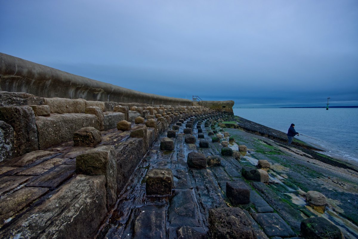 Sarah13Marston's tweet image. Only had time for a quick walk/screen break today. Southsea just before sunset #southsea #screenbreak