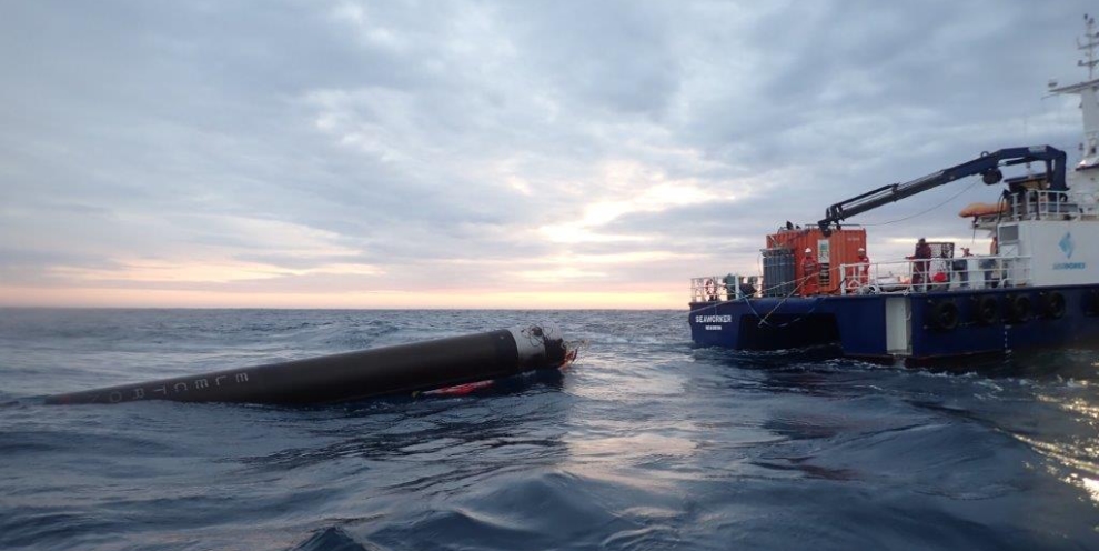 CanadaInSpace's tweet photo. Rocket Lab takes crucial step to reusability https://t.co/g1VgEV0Gqk #RocketLab #RocketReusability #Electron https://t.co/qDmefQIv0S