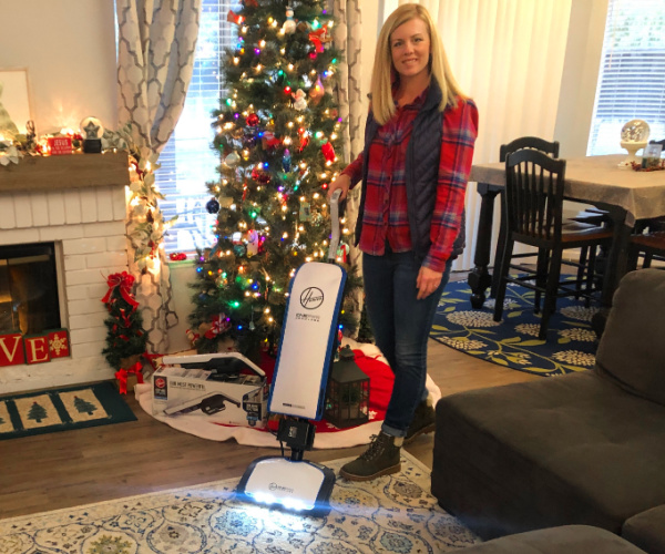 Who wants to win a #cordless vacuum? 
<a href="/HooverUSA/">Hoover</a>
 is very generously giving one lucky reader an upright vacuum. It's fantastic in every way. #giveaway 
thesimplemoms.com/clean-the-hall…