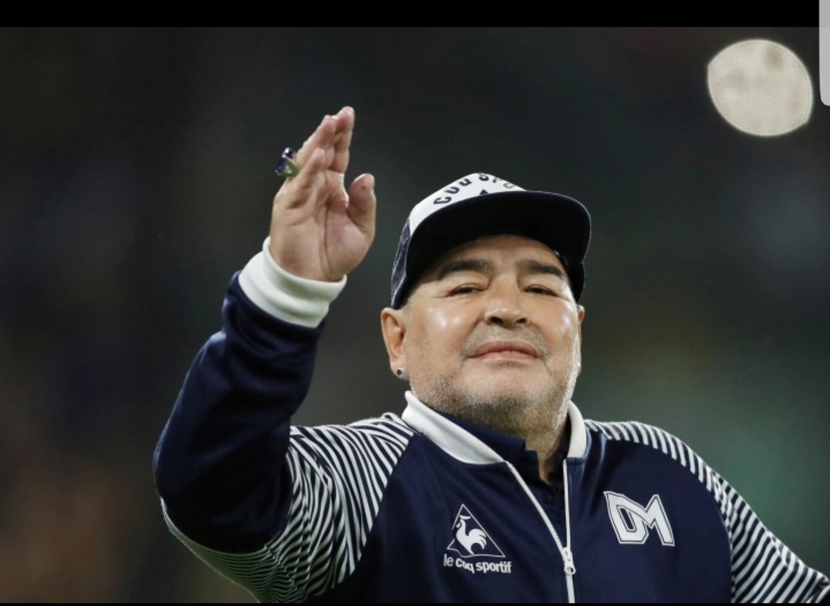 abdulalim44's tweet photo. Everyone's favorite Diego Maradona has died in his own home.  He was 60 years old at the time of his death.  Sue Prothom- https://t.co/l1M0T5sYbq