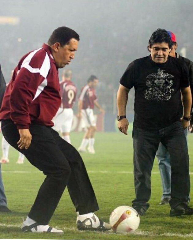 FranFCB's tweet photo. Ya están reunidas este par de basuras, hasta nunca Diego. #hoyelmundoesunpocomejor #Argentina #Diego #Maradona #diegomaradona #D10S https://t.co/EIr76Gzzod