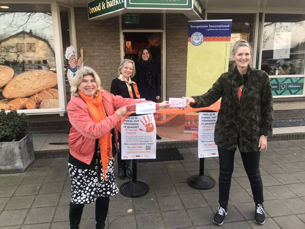 #orangetheworldnl ook in onze gemeente dankzij de inzet van #Soroptimist De Bilt en gastvrije ontvangst Bakkerij Bos in #Maartensdijk