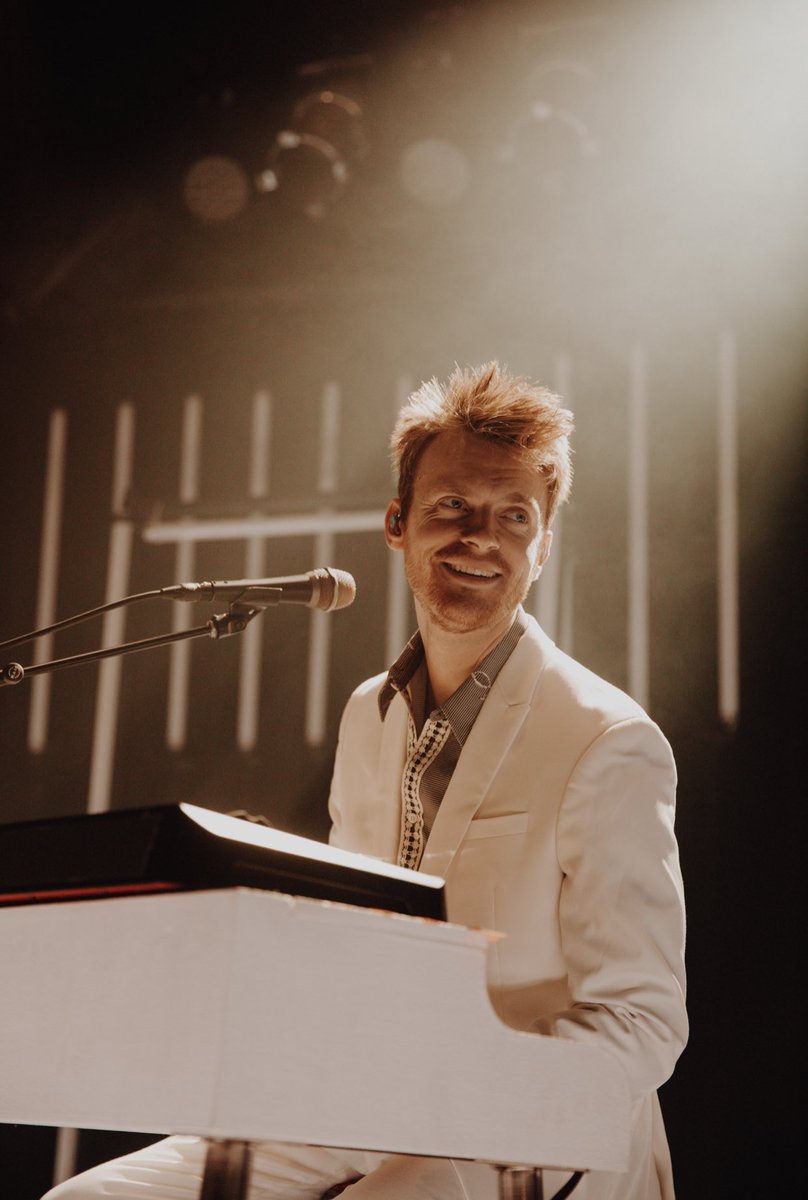 loverorpartner1's tweet photo. guys please wear a mask cause i want to see @finneas live as soon as possible... https://t.co/9yNM6KFbE4