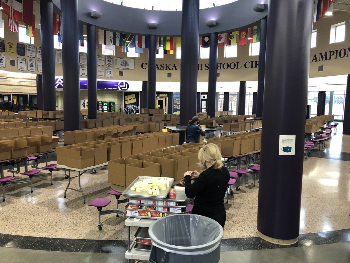 ISD112's tweet photo. Over 850 Thanksgiving meals, including apple crisp made by our own CHS nutrition crew, were boxed by district staff and distributed today. Pick-up available until 2:00! #ECCSStrong #StrongerTogether https://t.co/2352w5p0Bs