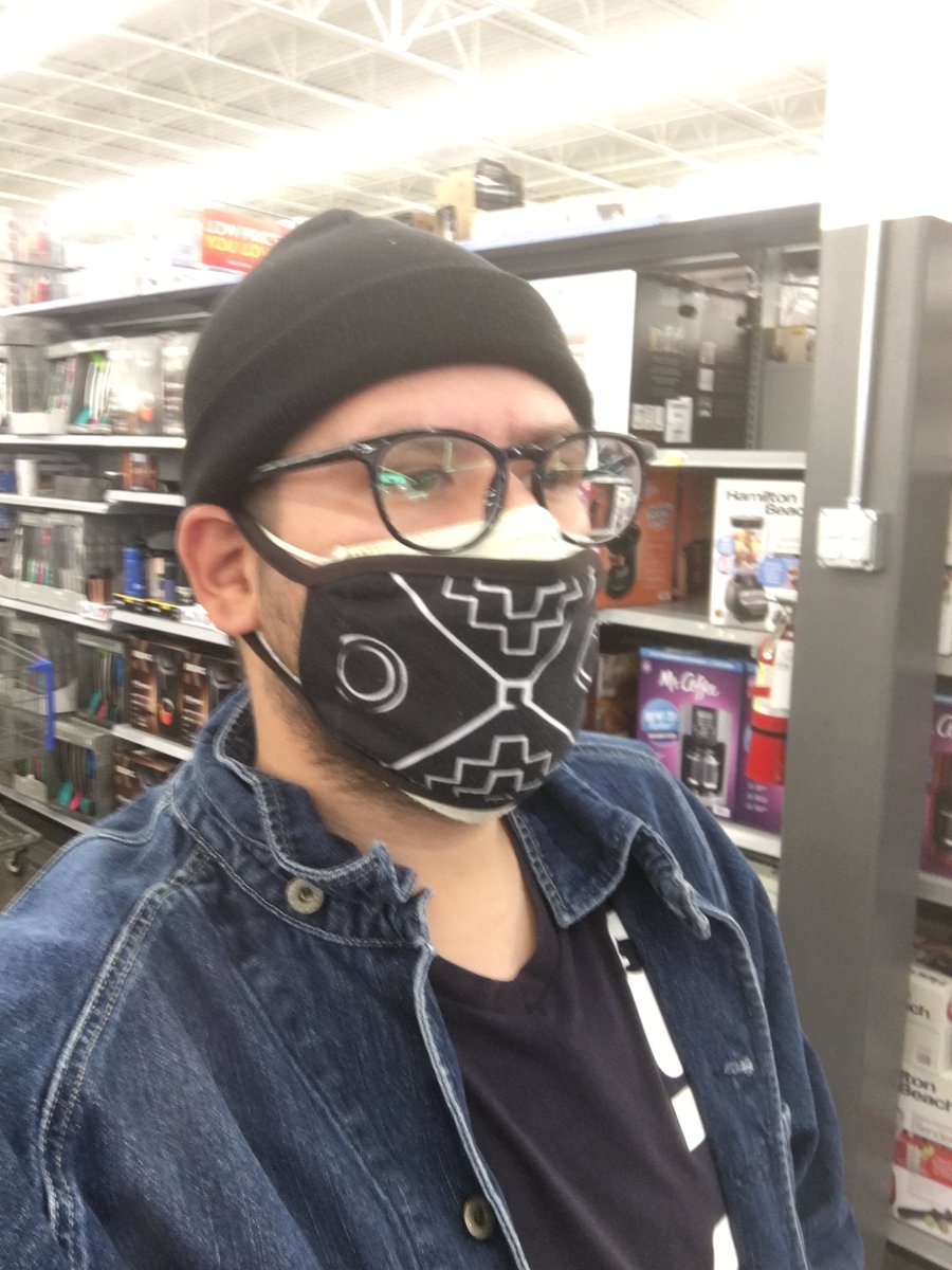 picklerick_91's tweet photo. This Walmart selfie means I own a boat⛵️#backtosea https://t.co/AprzguaSuC